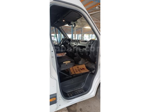 Sahibinden Renault Master 2.3 dCi 13 m3 2013 Model 14 çıkışlı hazır raflı servis aracı