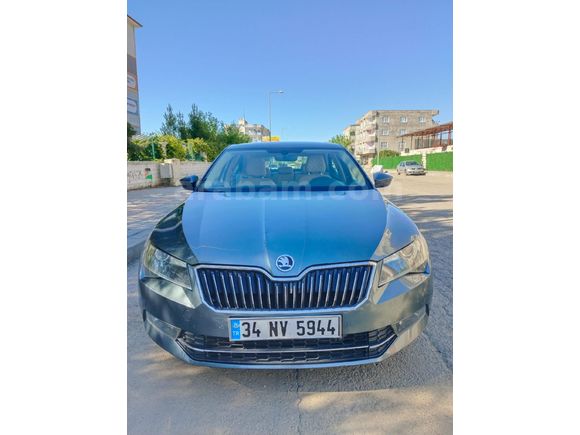 Sahibinden Skoda SuperB 1.6 TDI Style 2017 Model Batman 164.000 km Gri