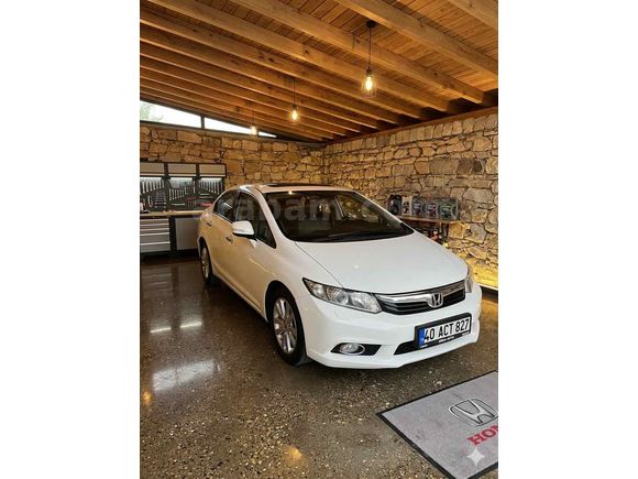Sahibinden Honda Civic 1.6i VTEC Eco Elegance 2012 Model 