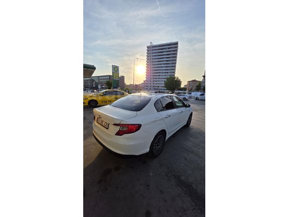Sıfır kokusu üstünde Fiat Egea 1.4 Fire Easy Stil 2021 Model
