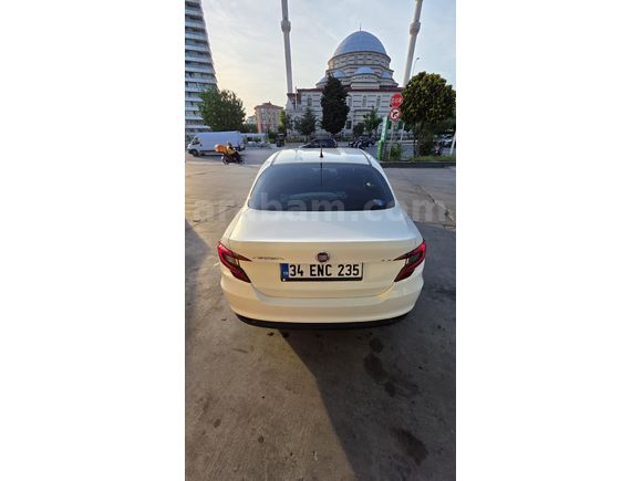 Sıfır kokusu üstünde Fiat Egea 1.4 Fire Easy Stil 2021 Model
