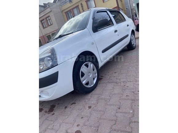 Sahibinden Renault Clio 1.4 Authentique 2005 Model çift airbag klimalı 
