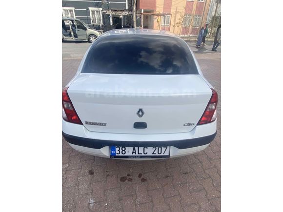 Sahibinden Renault Clio 1.4 Authentique 2005 Model çift airbag klimalı 

