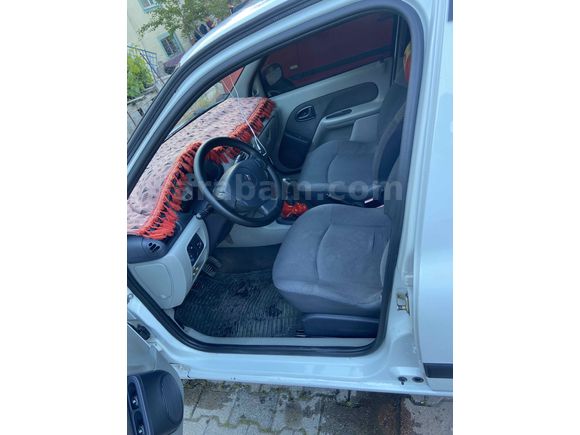 Sahibinden Renault Clio 1.4 Authentique 2005 Model çift airbag klimalı 
