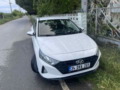 Sahibinden Yetkili Servis Bakımlı Değişensiz i20 1.4 MPI Style 2021 Model  72.500 km Beyaz