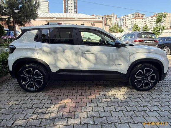 2024 JEEP AVENGER ELECTRTİC SUMMİT 115 KW_ELEKT.BAGAJ_BOYASIZ