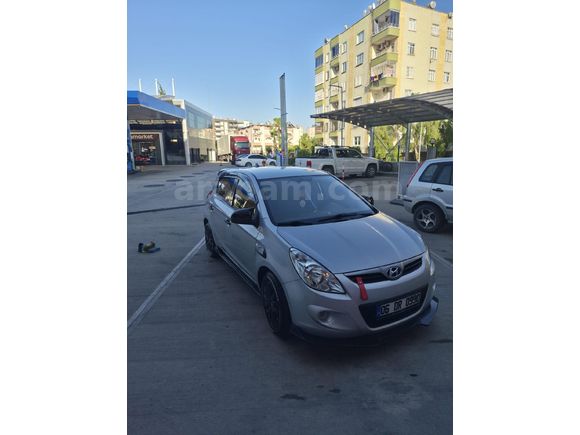 Sahibinden Hyundai i20 1.4 CRDi Team 2012 Model