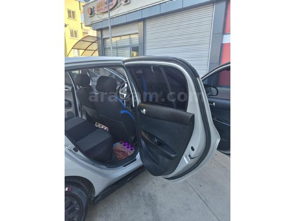 Sahibinden Hyundai i20 1.4 CRDi Team 2012 Model