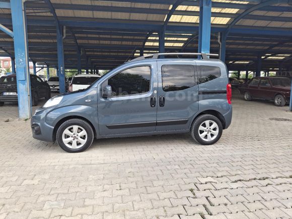 Sahibinden Fiat Fiorino Combi 1.3 Multijet Safeline 2023 Model  54.000 km Mavi (metalik)