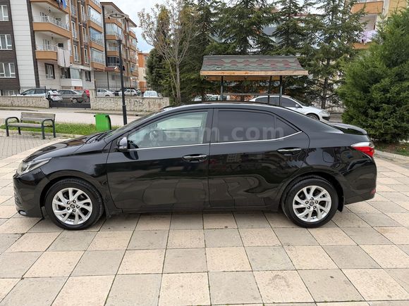 Sahibinden Toyota Corolla 1.4 D-4D Premium 50.Yıl 2017 Model 