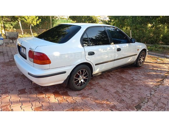 Değişensiz Honda Civic 1.4 i S