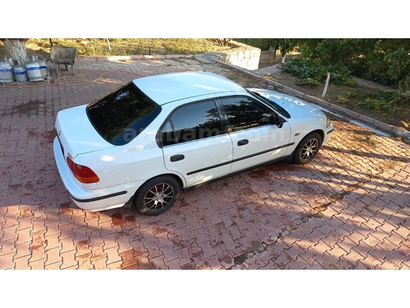 Sahibinden Değişensiz Honda Civic 1.4 i S