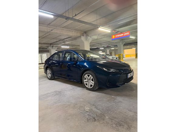 Sahibinden Toyota Corolla 1.5 Vision Plus 2025 Model  6.500 km Mavi (metalik)