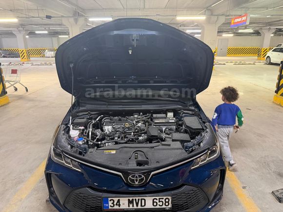 Sahibinden Toyota Corolla 1.5 Vision Plus 2025 Model  6.500 km Mavi (metalik)