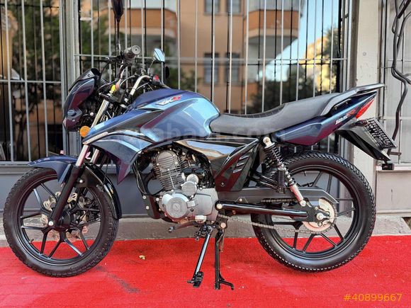 İlk sahibinden bakımlı 125 r hatasız kazasız