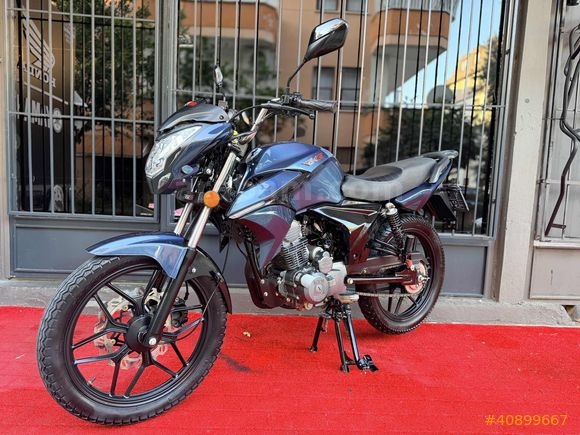 İlk sahibinden bakımlı 125 r hatasız kazasız