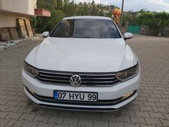 Sahibinden Volkswagen Passat 1.6 TDi BlueMotion Comfortline 2015 Model  196.000 km Beyaz