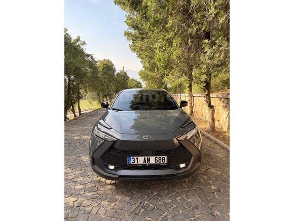 Toyota C-HR 1.8 Hybrid Flame 2026 Model Hatasız Boyasız Lansman Renk Extralı Sıfır!