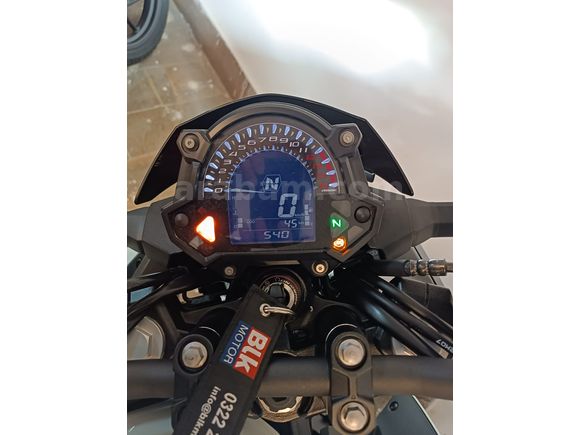 Sahibinden Kawasaki Z 400 2023 Model Adana 6.000 km Beyaz