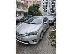 Sahibinden Toyota Corolla 1.33 Life 2015 Model  118.000 km Gri (Gümüş)