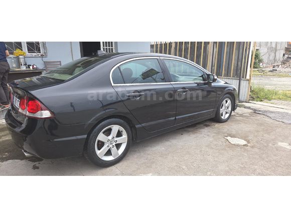 Sahibinden Honda Civic 1.6i VTEC Elegance 2011 Model