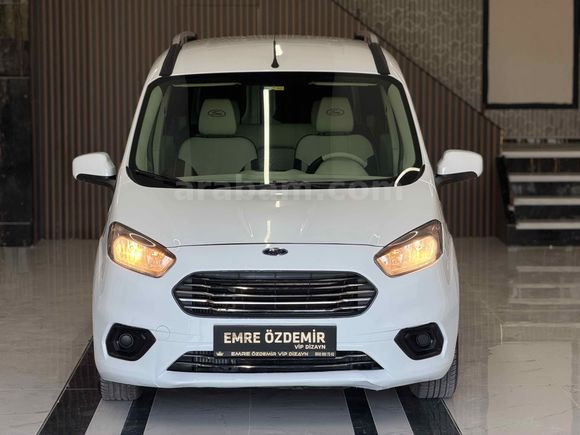 Galeriden Ford Tourneo Courier 1.5 TDCi Delux 2021 Model Afyonkarahisar