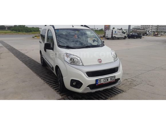 Sahibinden Fiat Fiorino Combi 1.3 Multijet Premio 2017 Model