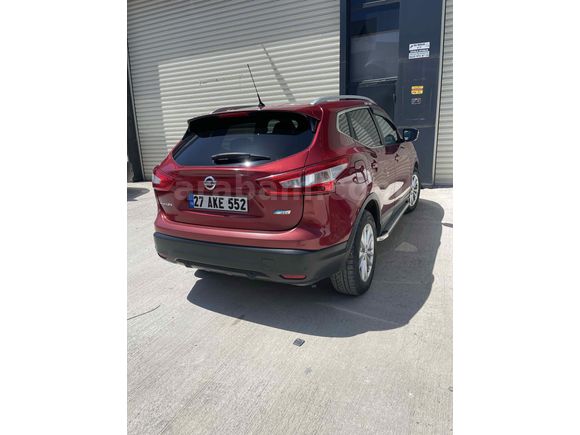 Sahibinden Nissan Qashqai 1.5 dCi Tekna Sky Pack 2014 Model 
