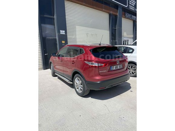 Sahibinden Nissan Qashqai 1.5 dCi Tekna Sky Pack 2014 Model 