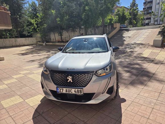 Sahibinden Peugeot 2008 1.2 PureTech Allure 2023 Model 
