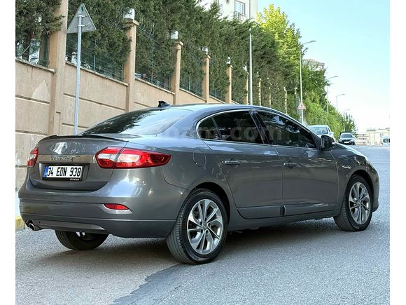  Sahibinden yetkili Servisi bakımlı 1.5 dCi Icon 2015 Model 