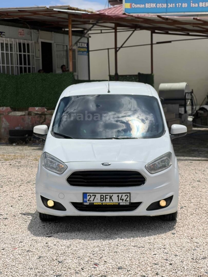 Galeriden Ford Tourneo Courier 1.5 TDCi Delux 2016 Model Gaziantep 1