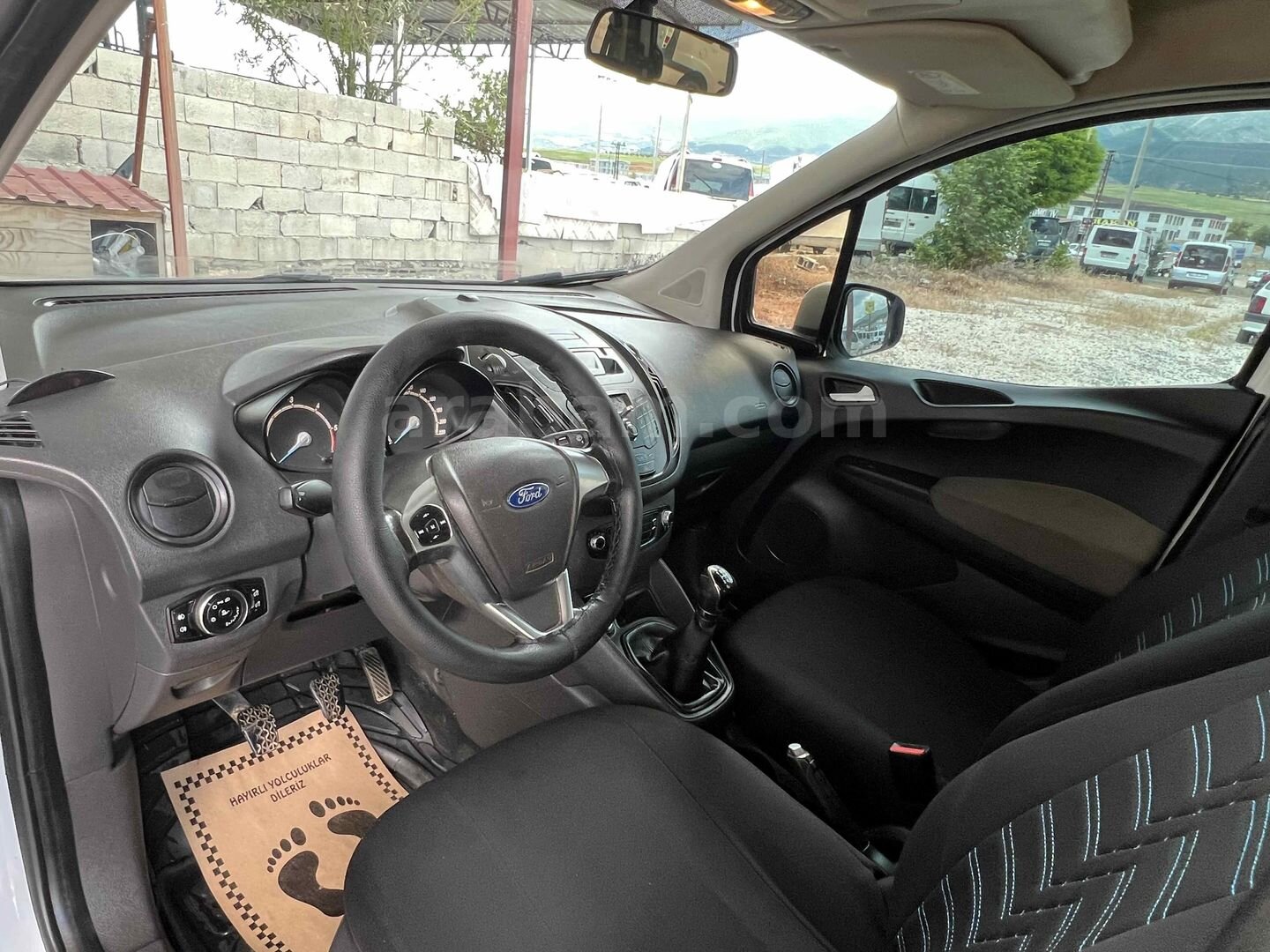 Galeriden Ford Tourneo Courier 1.5 TDCi Delux 2016 Model Gaziantep 4