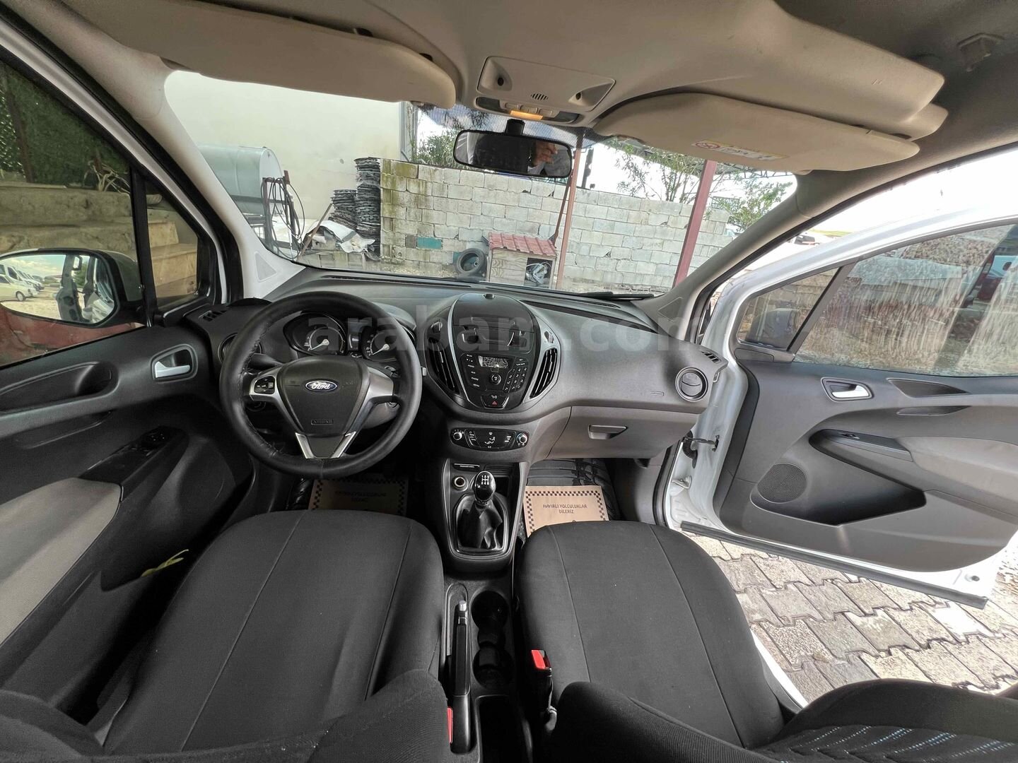 Galeriden Ford Tourneo Courier 1.5 TDCi Delux 2016 Model Gaziantep 6