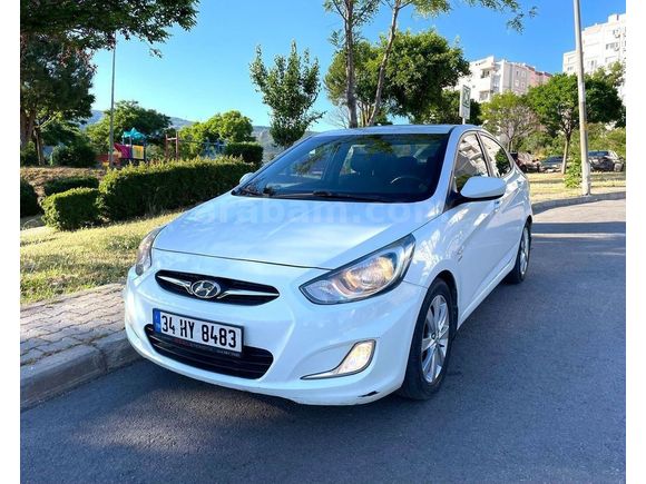 Memurdan DEĞİŞENSİZ DÜŞÜK Km SORUNSUZ Arayanlara Accent Blue