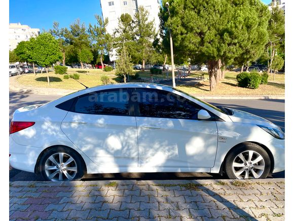 Memurdan DEĞİŞENSİZ DÜŞÜK Km SORUNSUZ Arayanlara Accent Blue