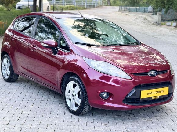 2011 FORD FİESTA 1.4 OTOMATİK VİTES 110.000 KM