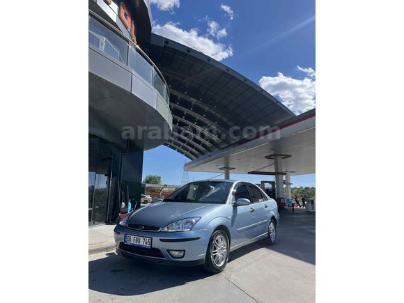 Sahibinden temiz Ford Focus 1.6 Ghia 2004 Model  263.000 km