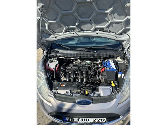 Ford Fiesta 1.4 Titanium 2011