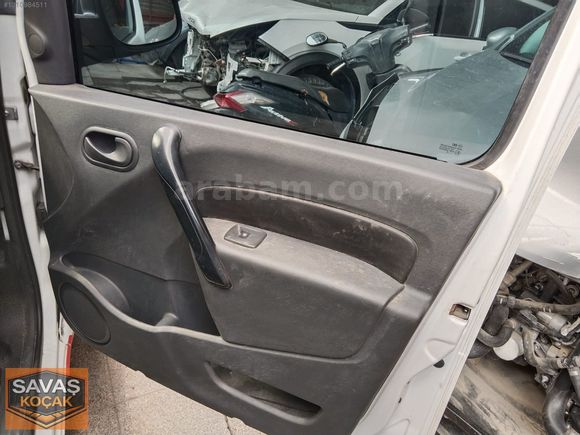2018 Renault Kangoo SAĞ ÖN KAPI