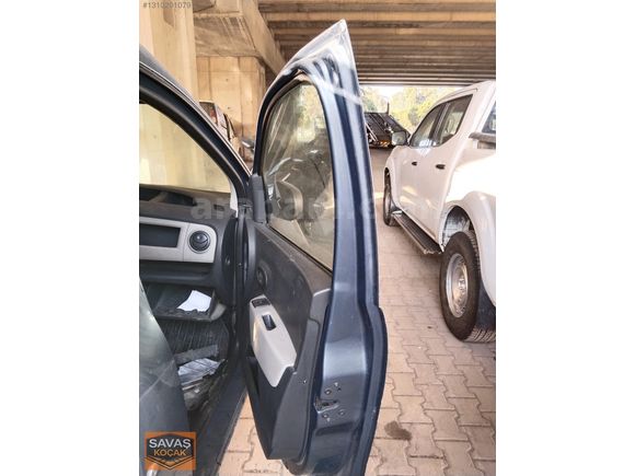 Dacia DOKKER Sağ Ön Kapı