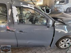 Renault EXPRESS SAĞ ÖN KAPI
