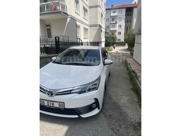 Sahibinden Toyota Corolla 1.4 D-4D Advance 2016 Model  124600 km Beyaz