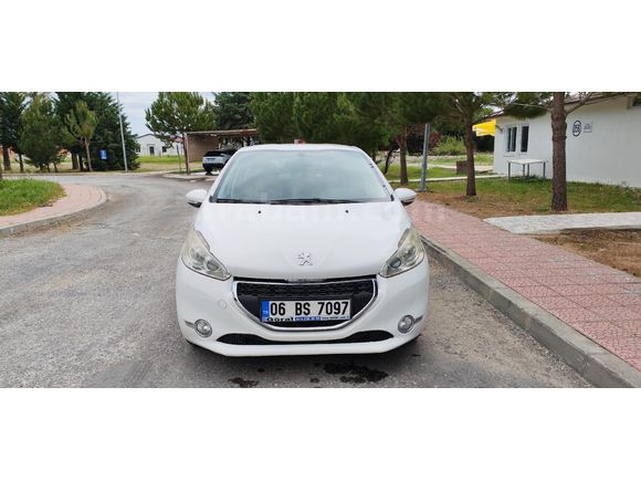 Sahibinden Peugeot 208 1.2 VTi Active 2014 Model