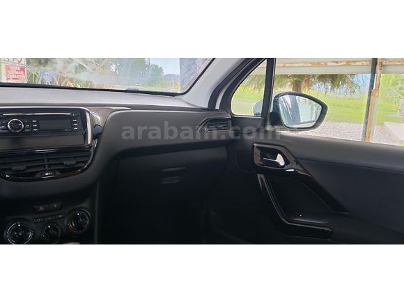 Sahibinden Peugeot 208 1.2 VTi Active 2014 Model