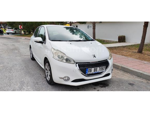 Sahibinden Peugeot 208 1.2 VTi Active 2014 Model