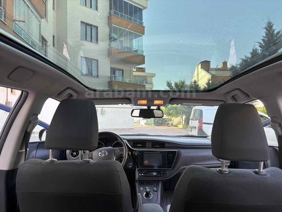 Sahibinden Toyota Auris 1.8 Hybrid Advance Skypack 2018 Model 