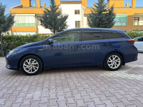 Sahibinden Toyota Auris 1.8 Hybrid Advance Skypack 2018 Model 