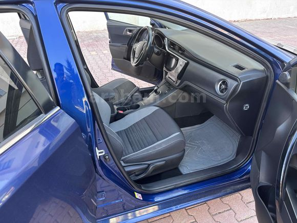Sahibinden Toyota Auris 1.8 Hybrid Advance Skypack 2018 Model 