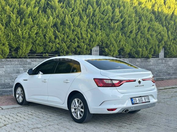 Sahibinden Renault Megane 1.5 dCi Touch 2017 Model Denizli
